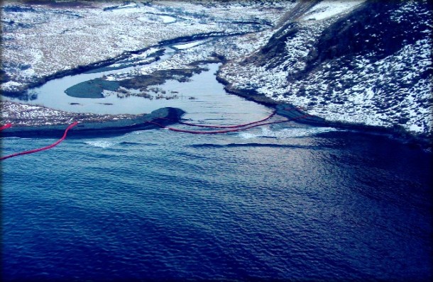 2012.12.10 - MV Selendang Ayu Grounding Figuer 8