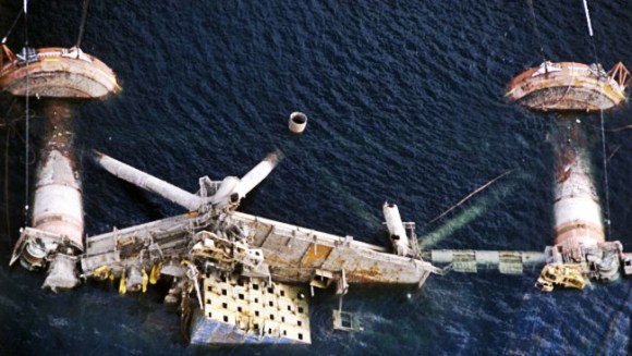 2013.04.29 - Alexander L. Kielland Capsize Accident in North Sea Figure 1