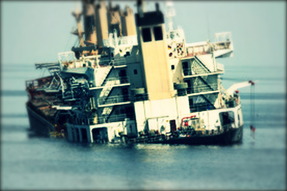 2013.04.01 -  Rescue of Burning Bulk Carrier by NATO Forces Figure 1