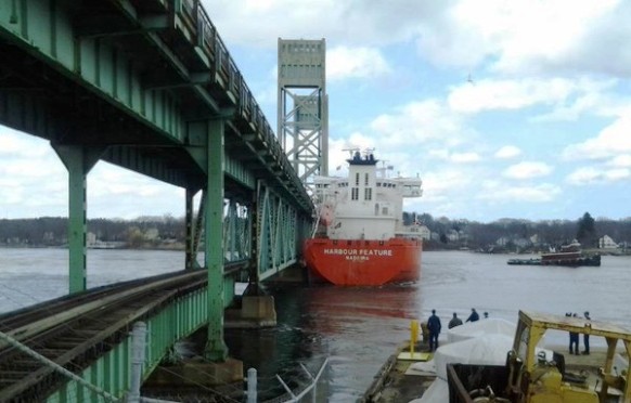2013.04.02 - Tanker Harbour Feature Allision with Bridge Figure 2