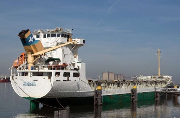 2013.05.20 - Containership Collision With Bridge Figure 3