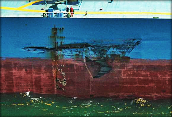 2013.05.31 - Tanker and Bulk Carrier Collide off Galveston Figure 1