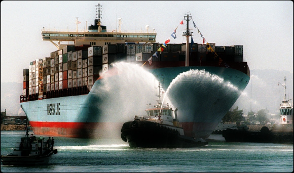 2014.04.08 - Increase Business Reducing CO2 Footprint - The Maersk Way