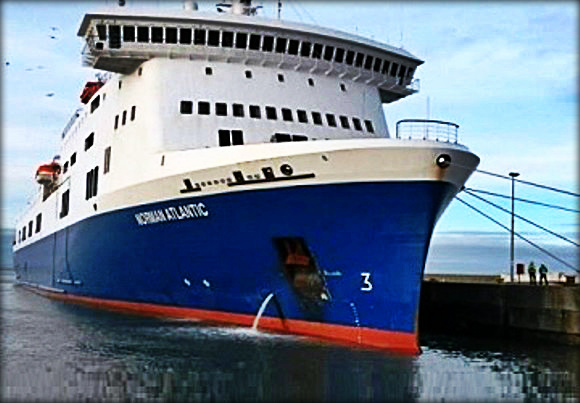 2014.12.28 - Norman Atlantic in Fire North of Kerkyra, Greece Figure 01